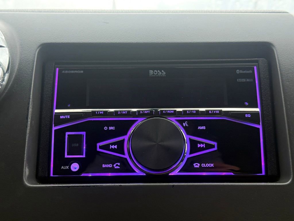 Used 2005 Ford Expedition XLT image 28