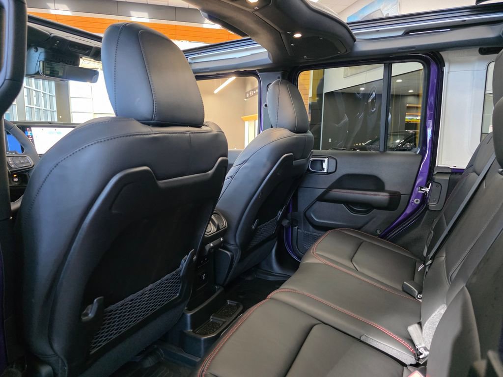 New 2026 Jeep Wrangler Unlimited Rubicon w/ Safety Group image 32