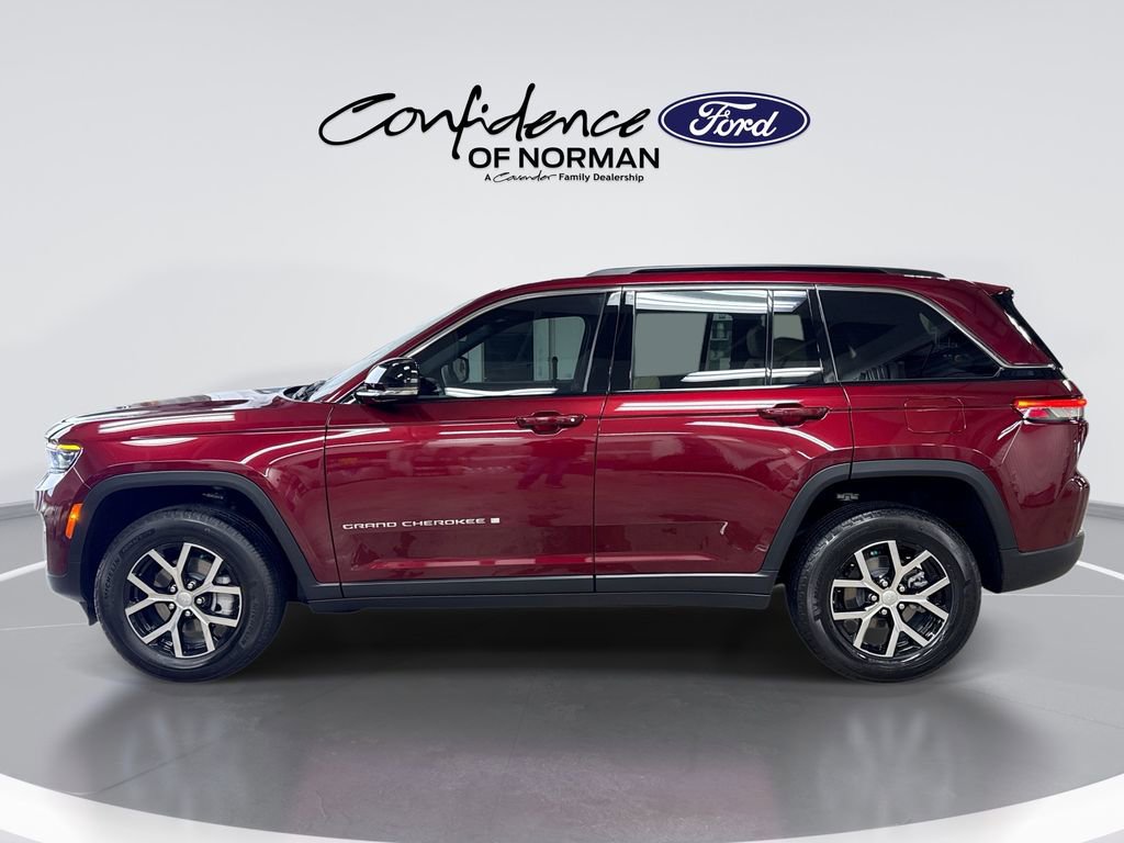 Used 2025 Jeep Grand Cherokee Limited image 5