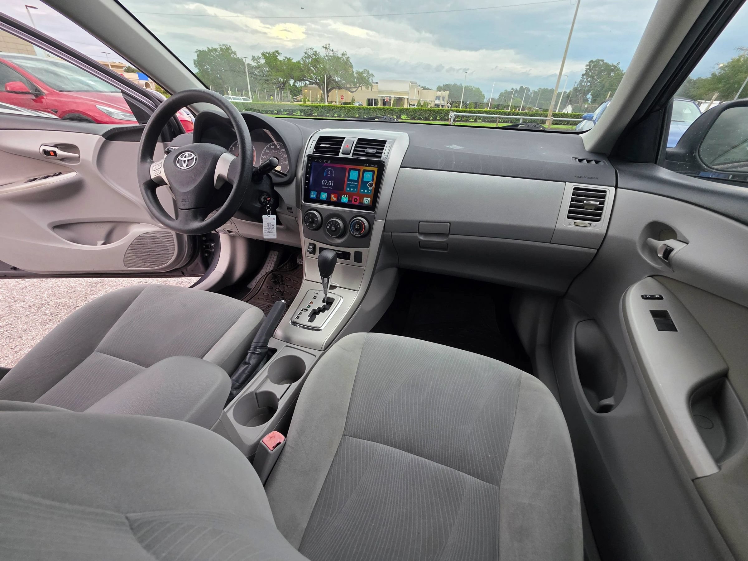 Used 2012 Toyota Corolla LE FWD image 17