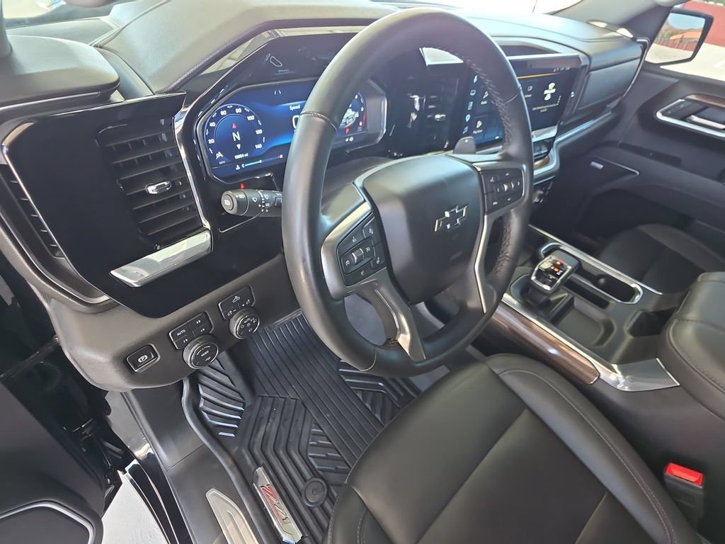 Used 2025 Chevrolet Silverado 1500 RST w/ All Star Edition Plus AWD/4WD image 10