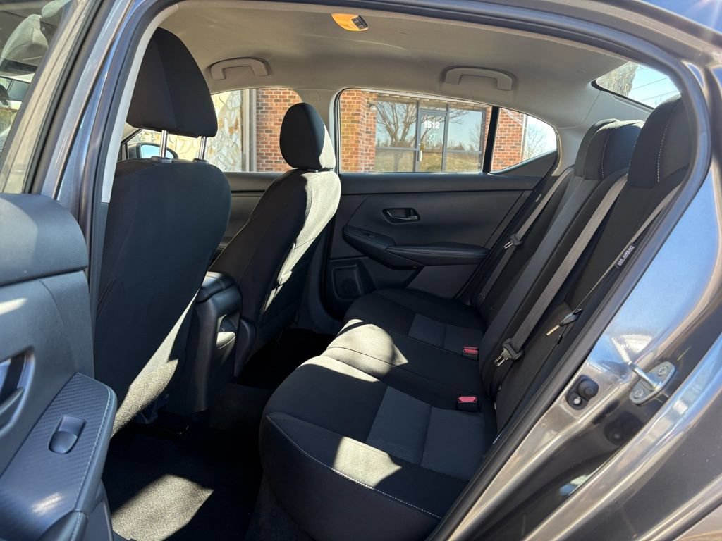 Used 2025 Nissan Sentra SV FWD image 37