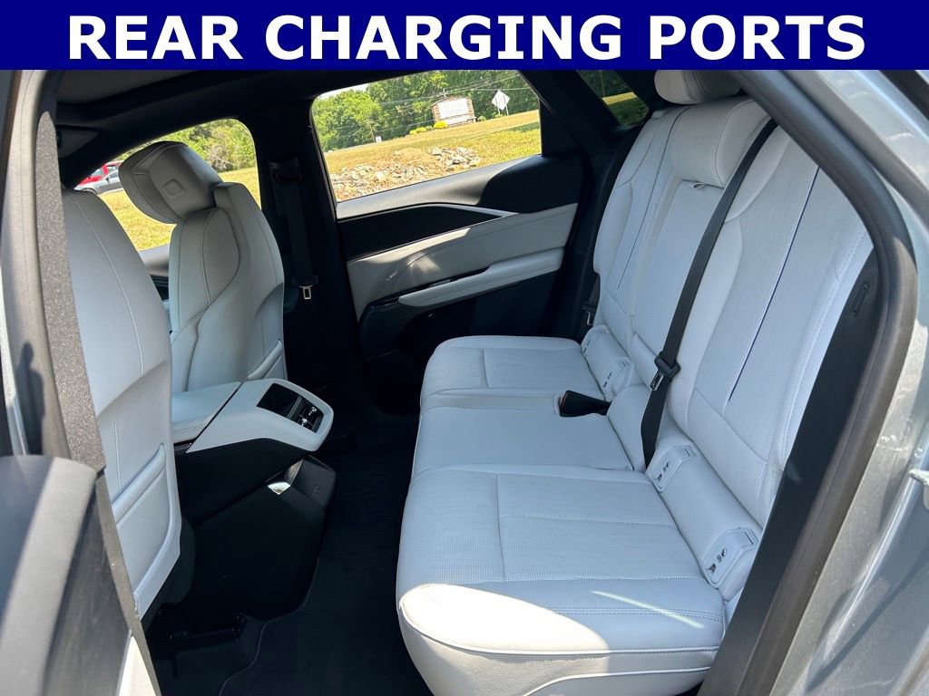 Used 2025 Cadillac Lyriq Sport RWD image 16