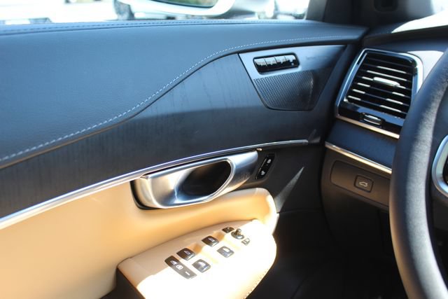 Certified 2023 Volvo XC90 B6 Ultimate w/ Protection Package Premier AWD/4WD image 22