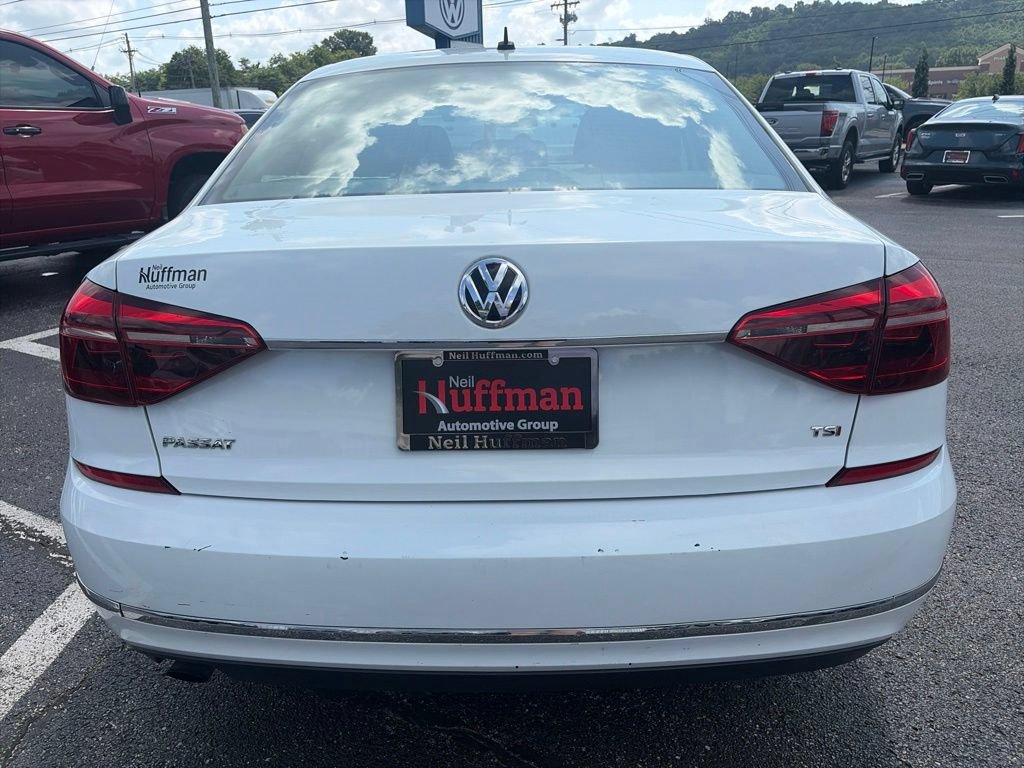 Used 2017 Volkswagen Passat 1.8T S FWD image 6