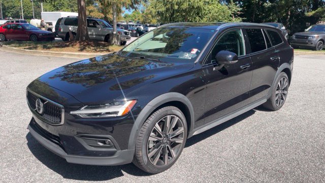 Used 2026 Volvo V60 B5 Cross Country Ultra