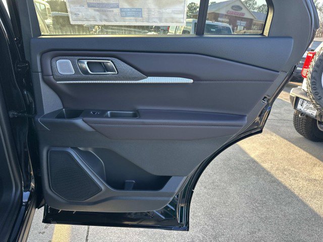 New 2026 Ford Explorer Platinum RWD image 16