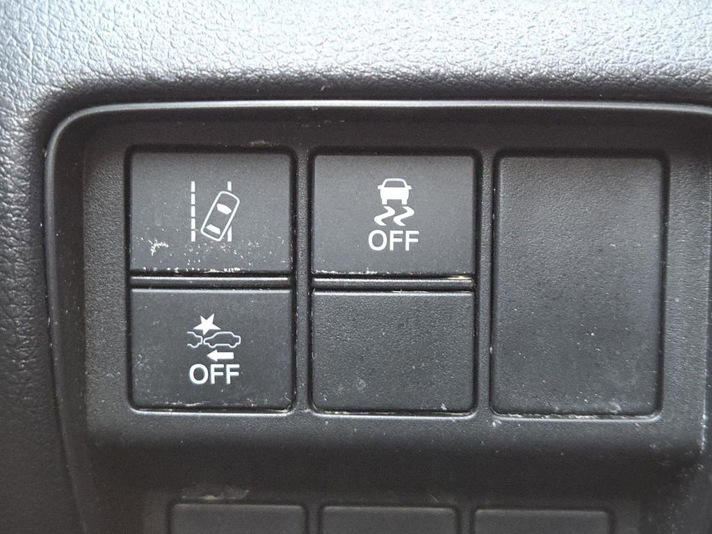 Used 2022 Honda CR-V LX image 8