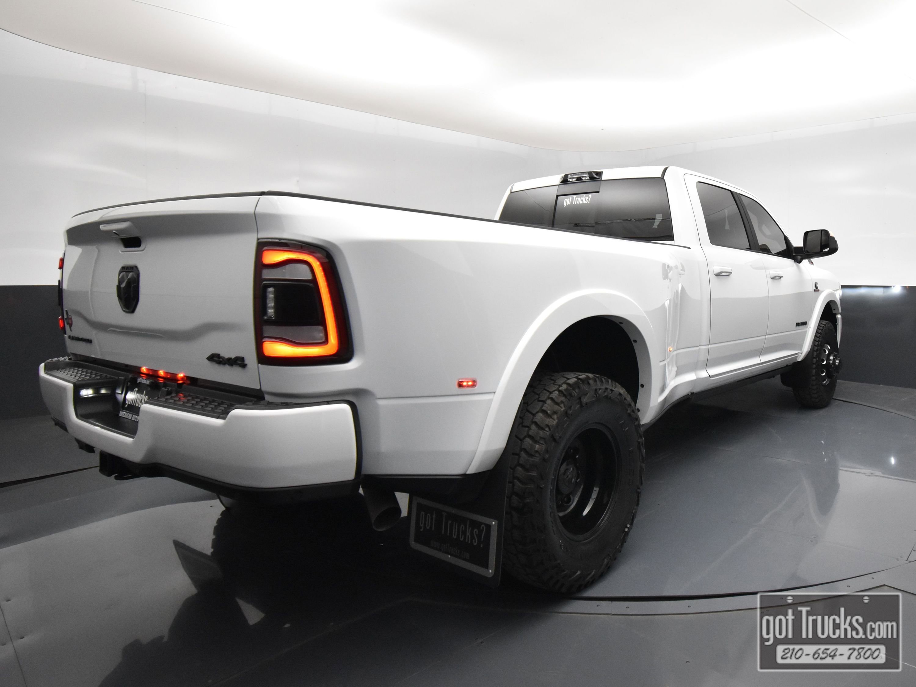 Used 2022 RAM 3500 Limited w/ Night Edition image 46