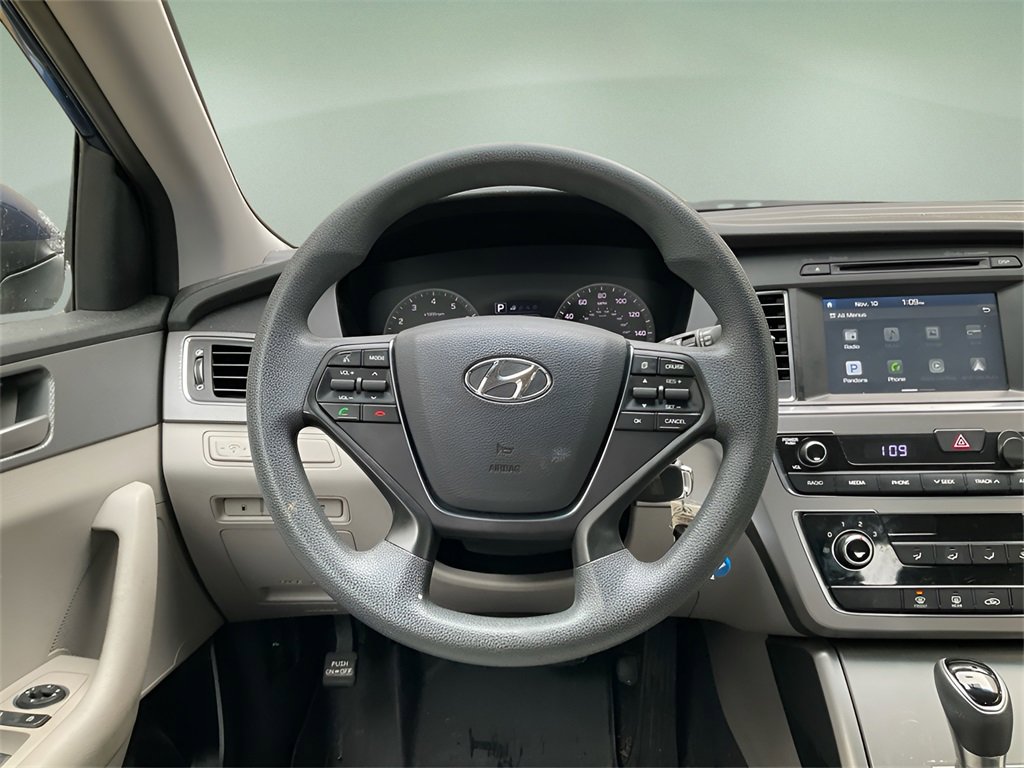 Used 2017 Hyundai Sonata SE w/ Cargo Package image 18
