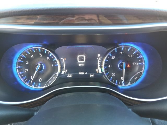 Used 2023 Chrysler Pacifica Limited FWD image 18