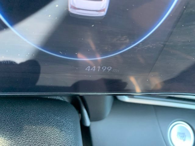 Certified 2025 Hyundai Elantra Limited FWD image 24