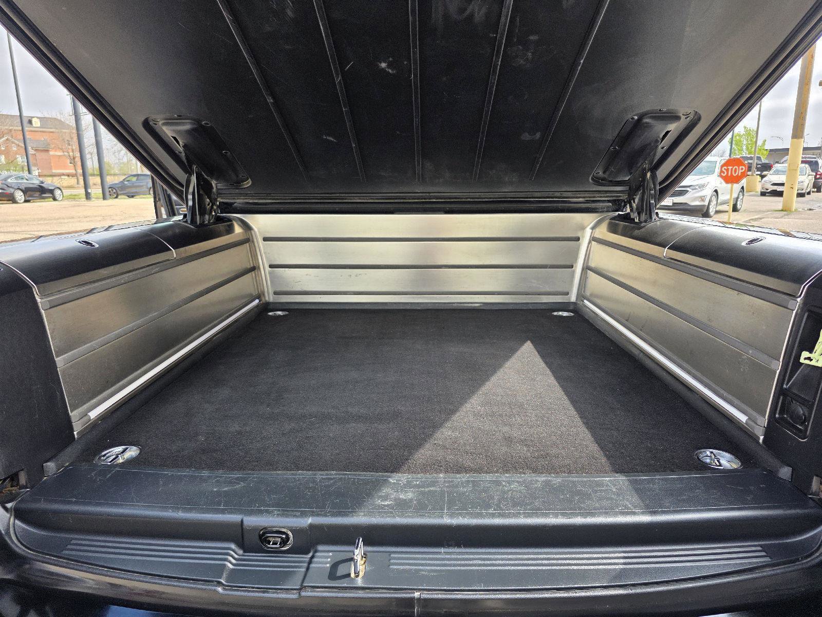 Used 2002 Lincoln Blackwood image 48