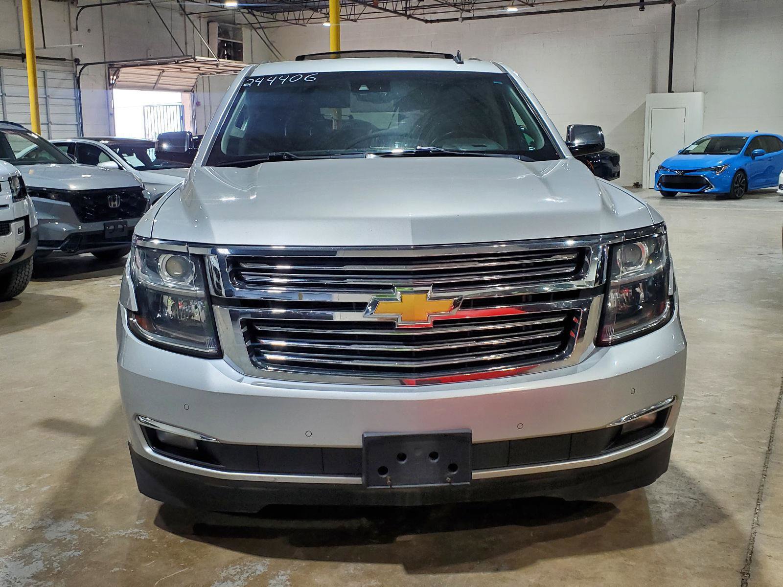 Used 2015 Chevrolet Suburban LTZ image 2
