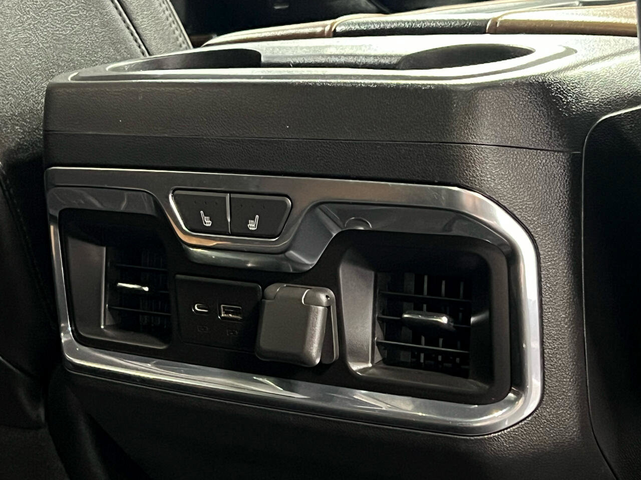 Used 2019 Chevrolet Silverado 1500 High Country image 29