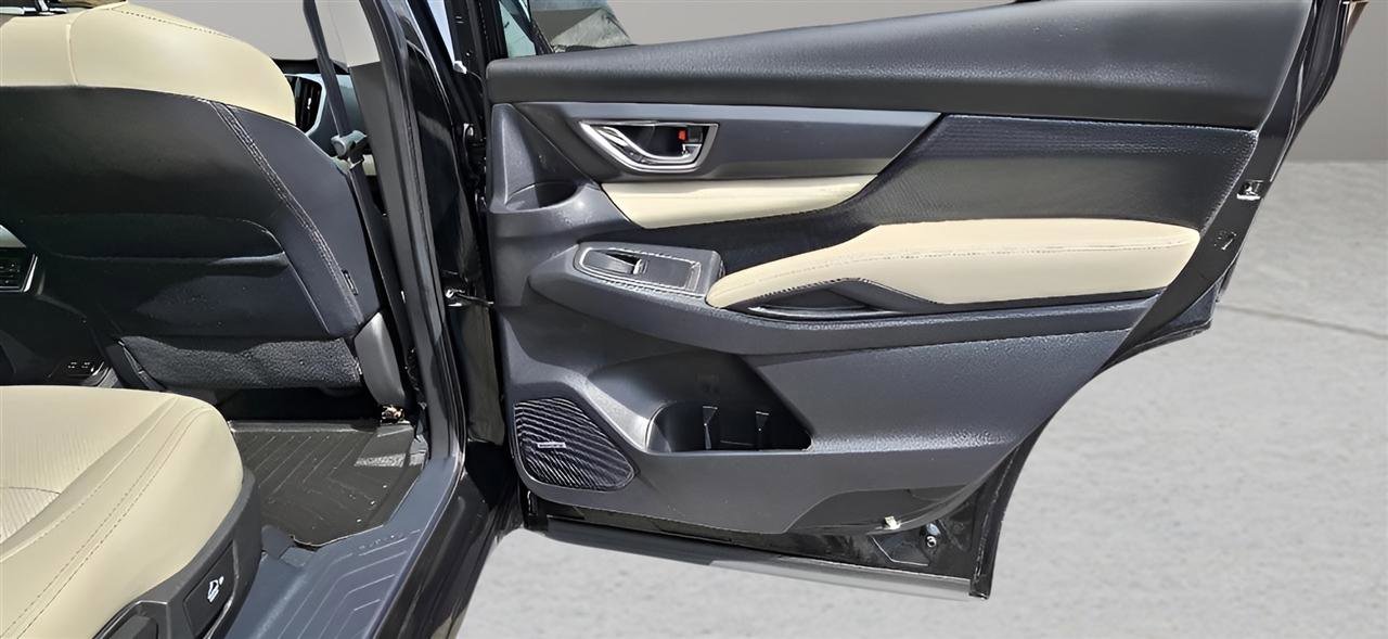 Used 2021 Subaru Ascent Limited w/ Technology Package image 26