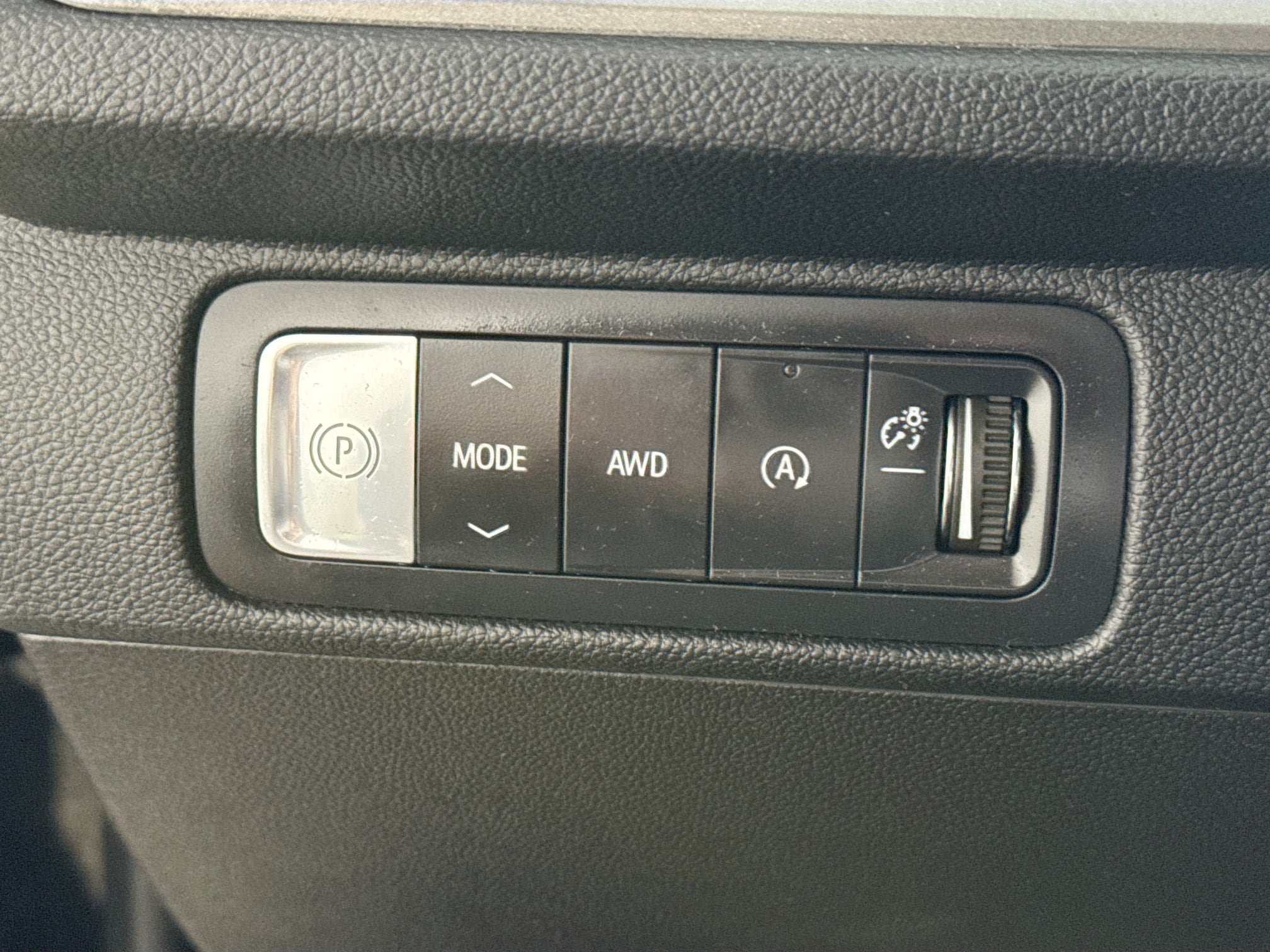 Used 2024 Chevrolet Traverse LT AWD/4WD image 12