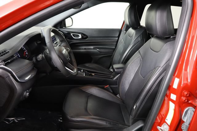 Used 2023 Jeep Compass Limited AWD/4WD image 13
