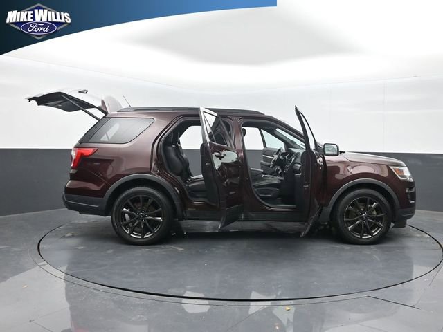 Used 2019 Ford Explorer XLT w/ Equipment Group 202A FWD image 27