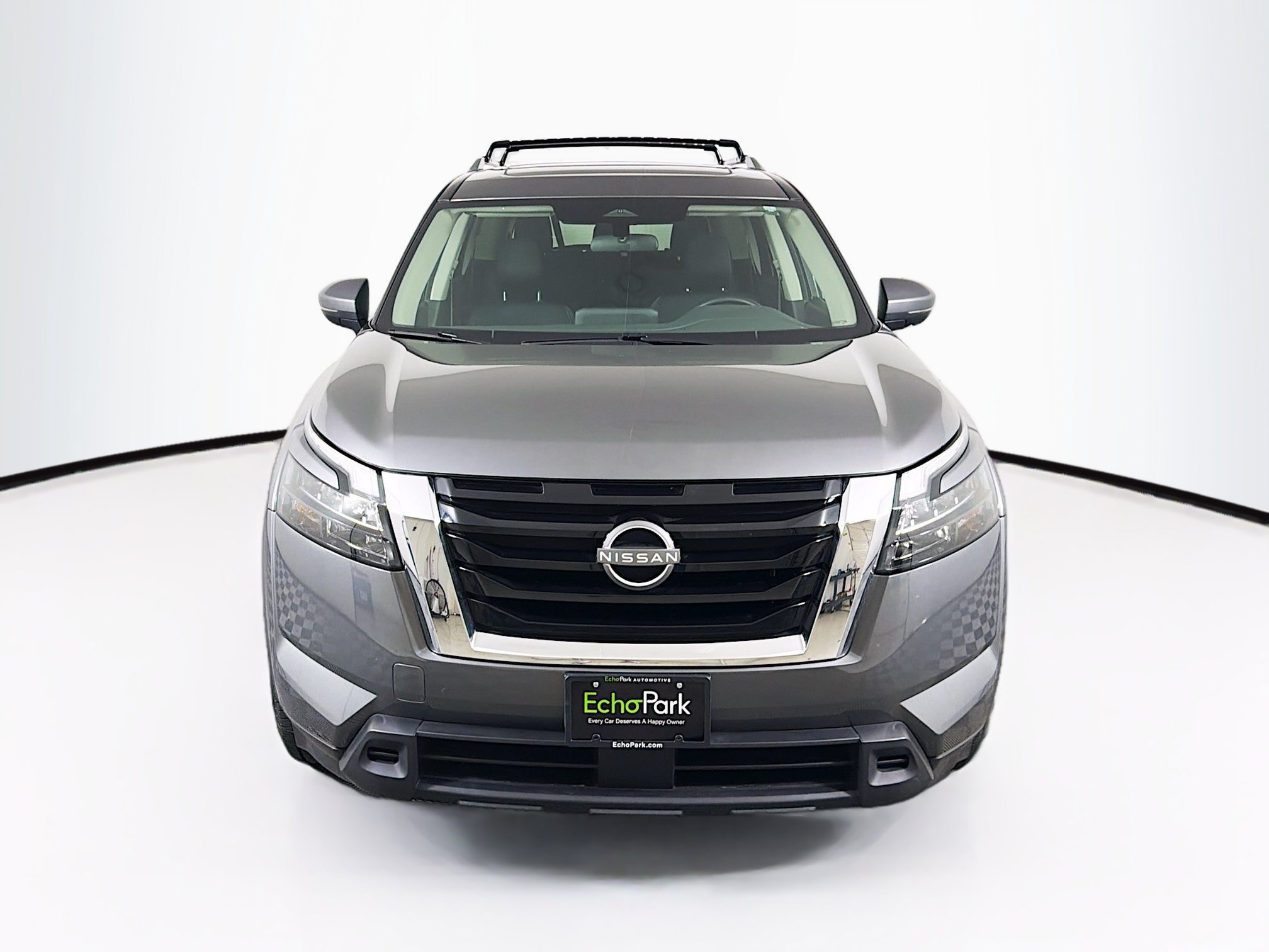 Used 2023 Nissan Pathfinder SV w/ SV Premium Package AWD/4WD image 2