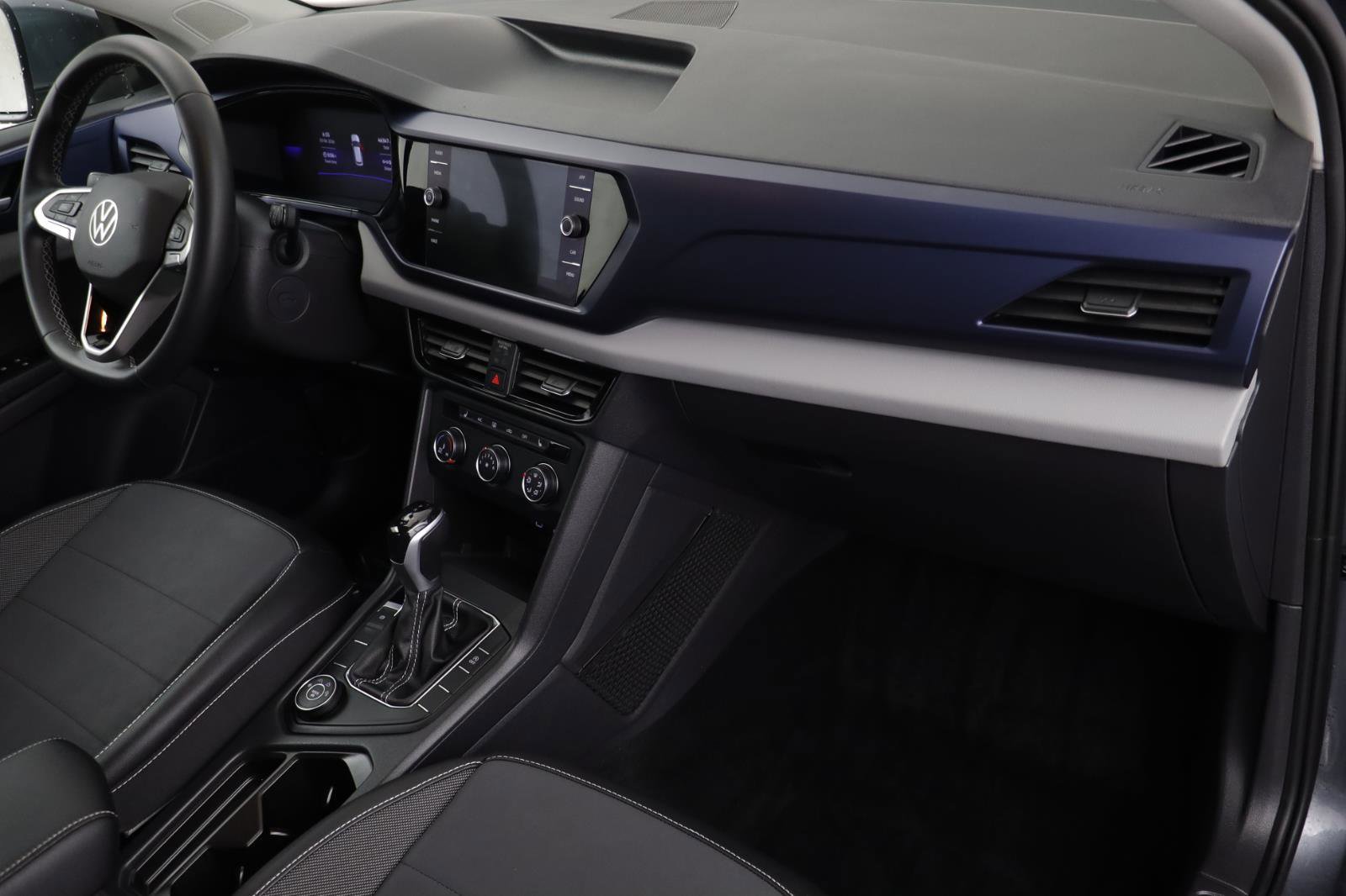 Used 2022 Volkswagen Taos SE image 19