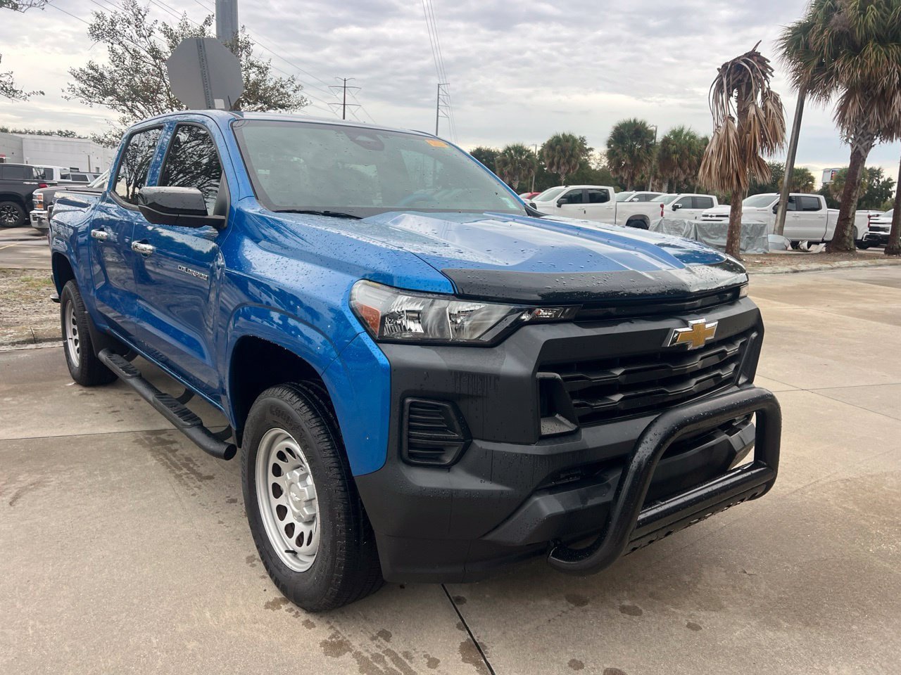 Used 2023 Chevrolet Colorado W/T w/ Safety Package RWD image 7