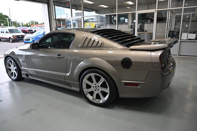 Used 2005 Ford Mustang GT Premium RWD image 8