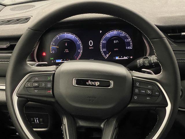 New 2025 Jeep Grand Cherokee Altitude image 16