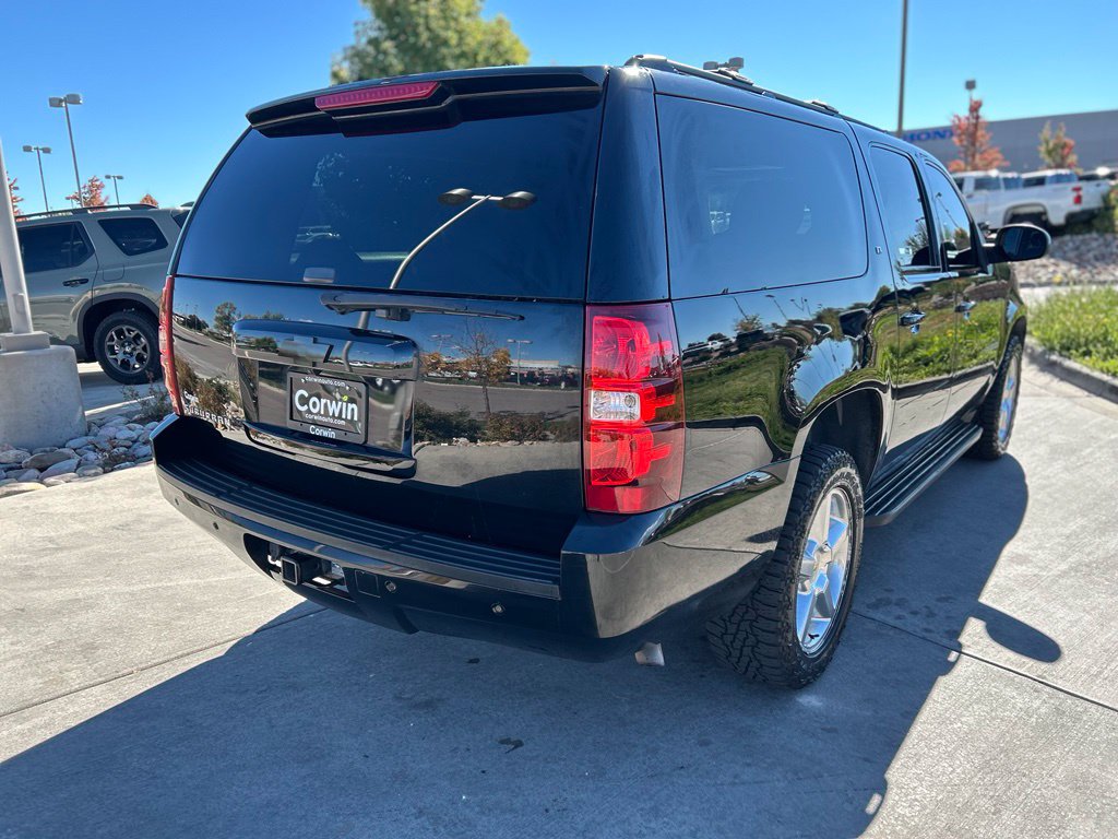 Used 2014 Chevrolet Suburban LT AWD/4WD image 9