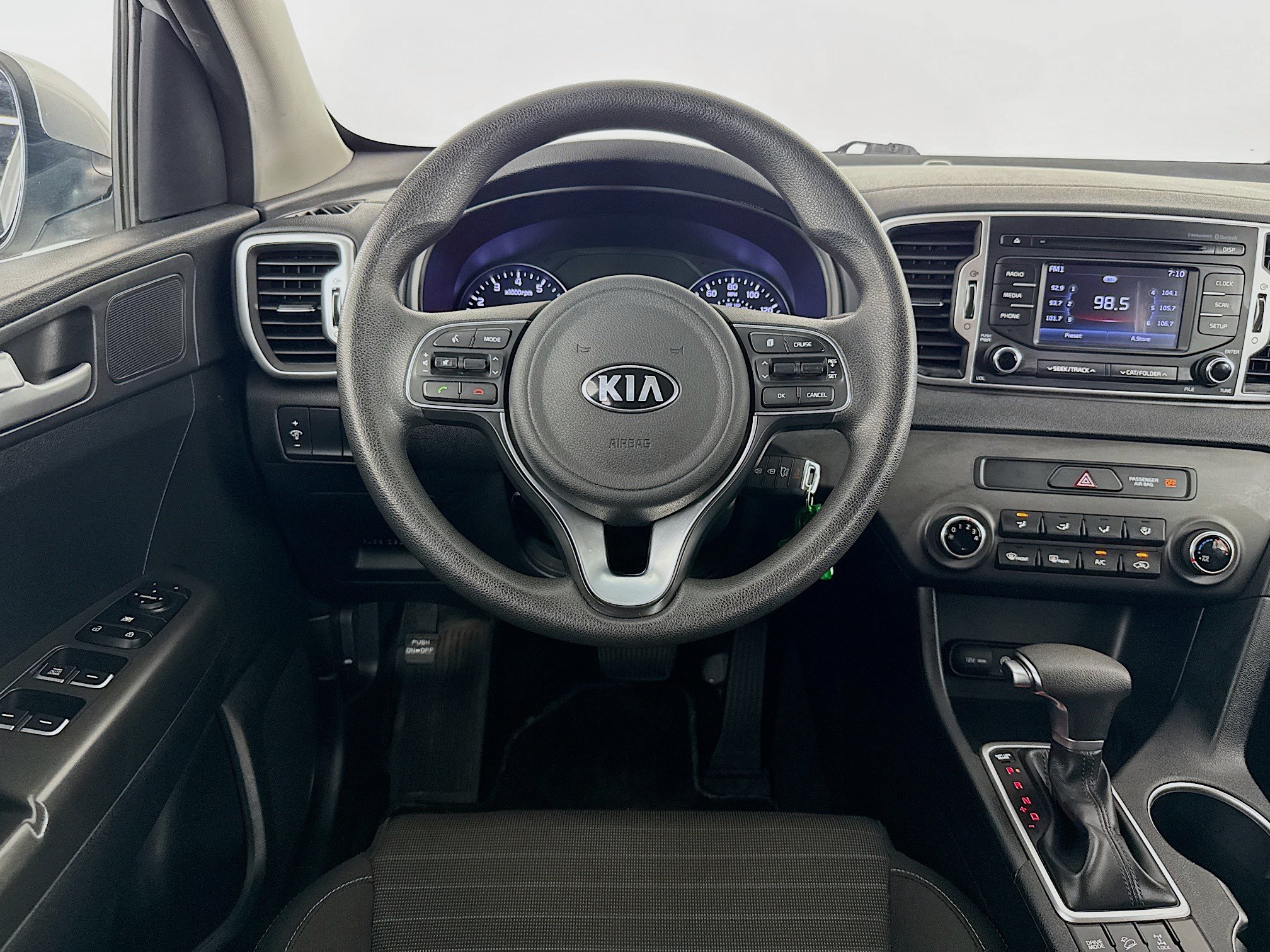 Used 2018 Kia Sportage LX AWD/4WD image 16