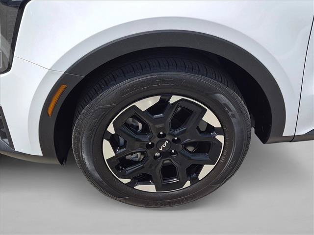Used 2025 Kia Sorento S FWD image 24