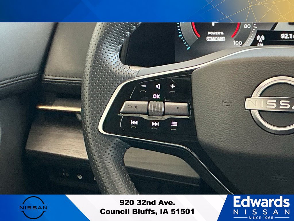 Used 2025 Nissan Ariya FWD image 17