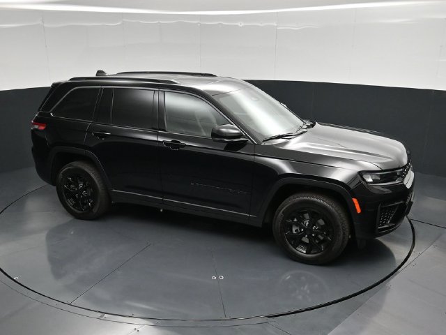 New 2026 Jeep Grand Cherokee Altitude AWD/4WD image 48