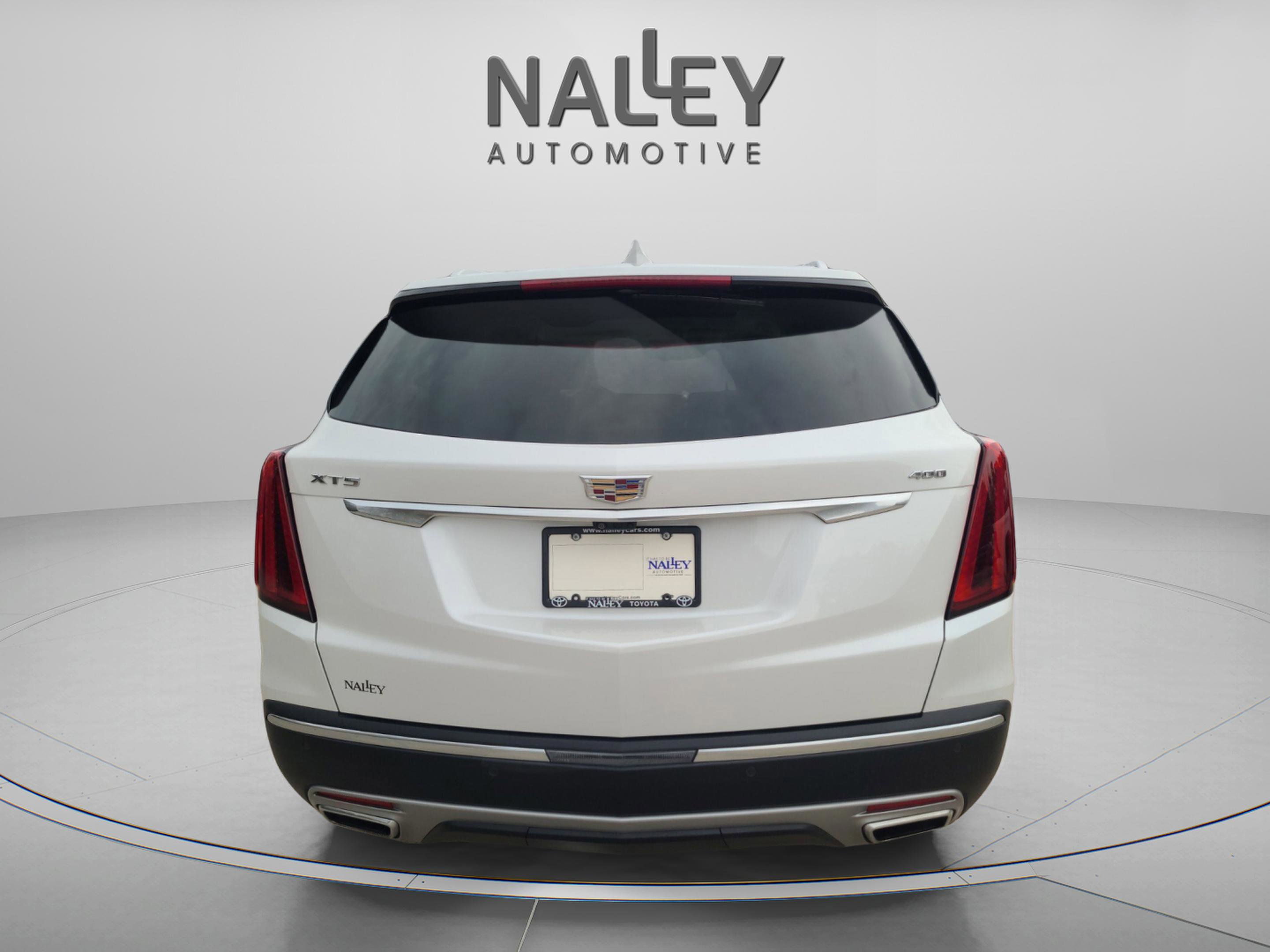 Used 2022 Cadillac XT5 Premium Luxury w/ Technology Package image 4
