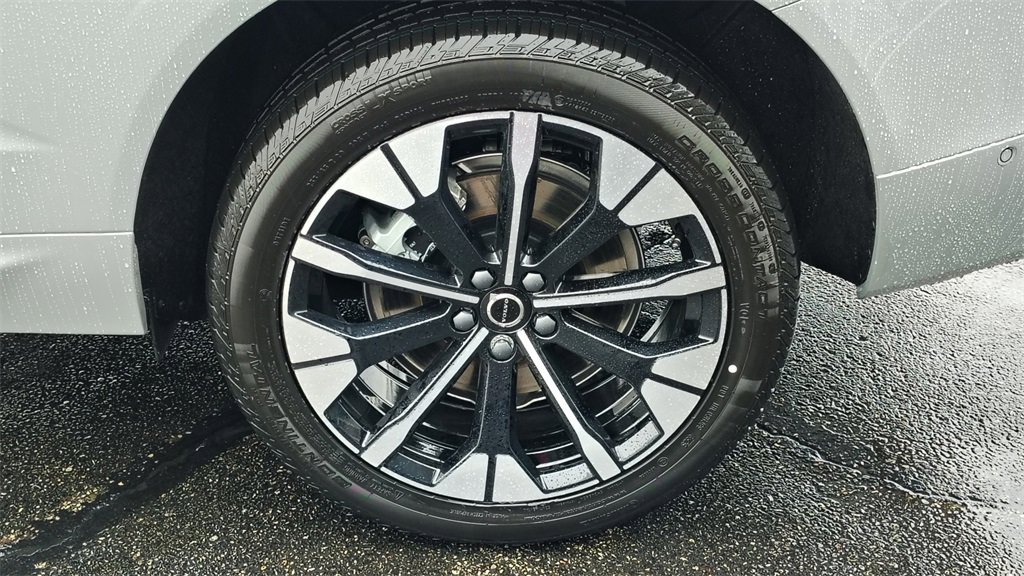 New 2026 Volvo XC60 T8 Plus w/ Protection Package Premier image 27