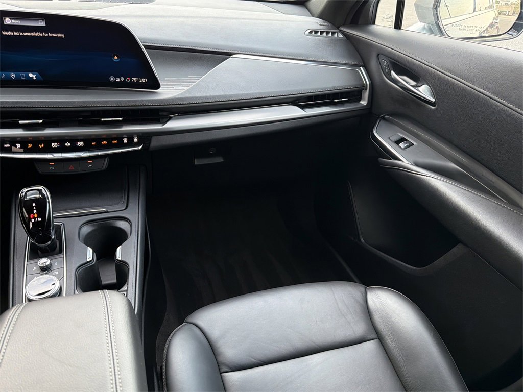 Certified 2025 Cadillac XT4 Premium Luxury image 21
