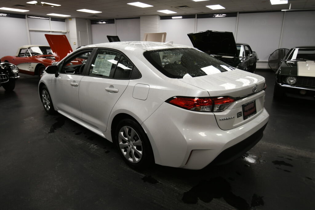 Certified 2025 Toyota Corolla LE image 5