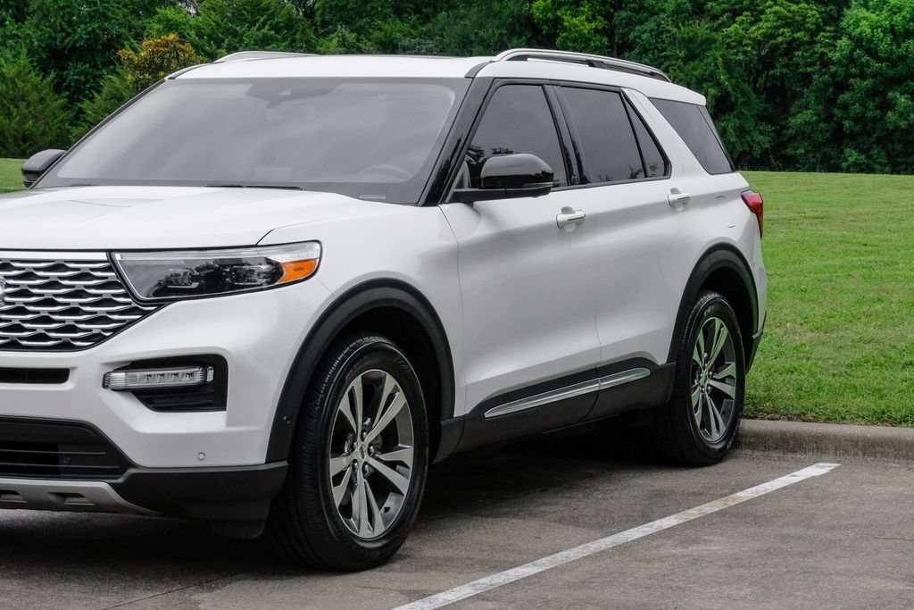 Used 2020 Ford Explorer Platinum w/ Premium Technology Package AWD/4WD image 9