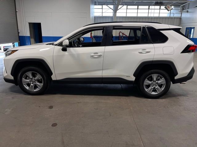 Used 2025 Toyota RAV4 LE AWD/4WD image 6