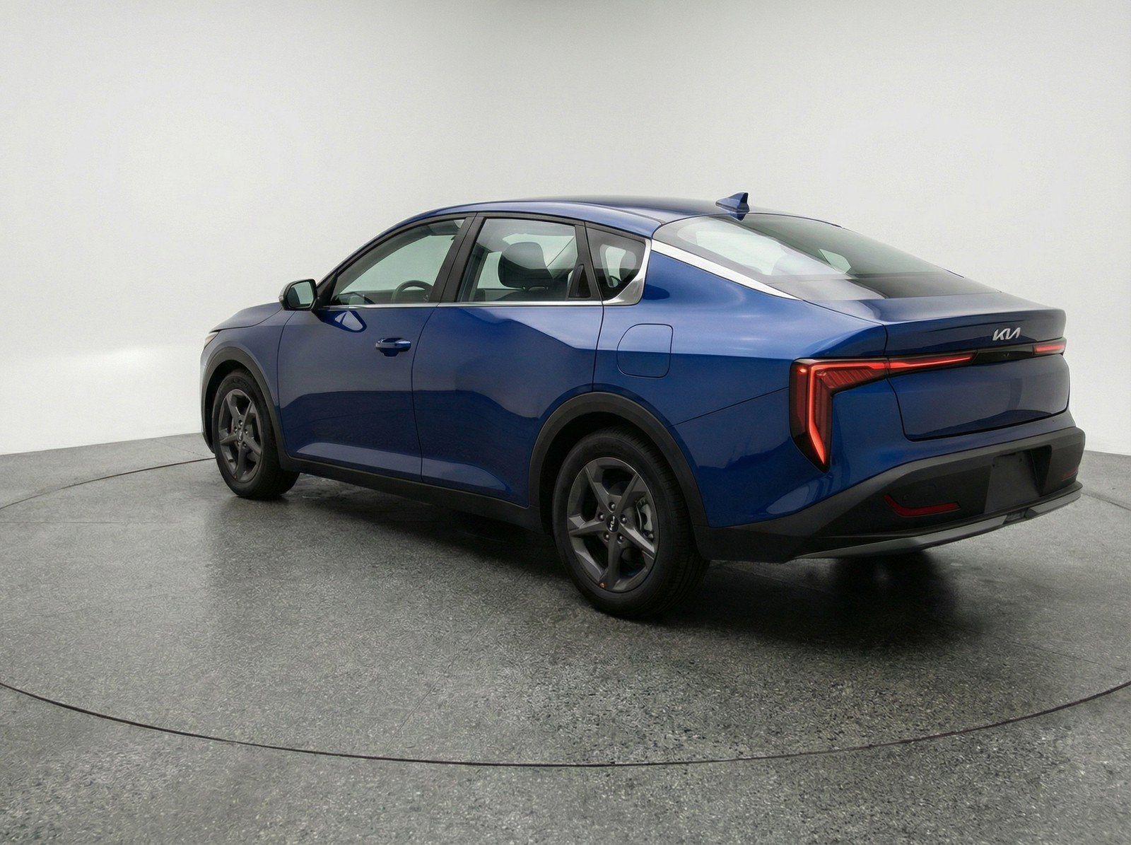 Used 2025 Kia K4 FWD image 6