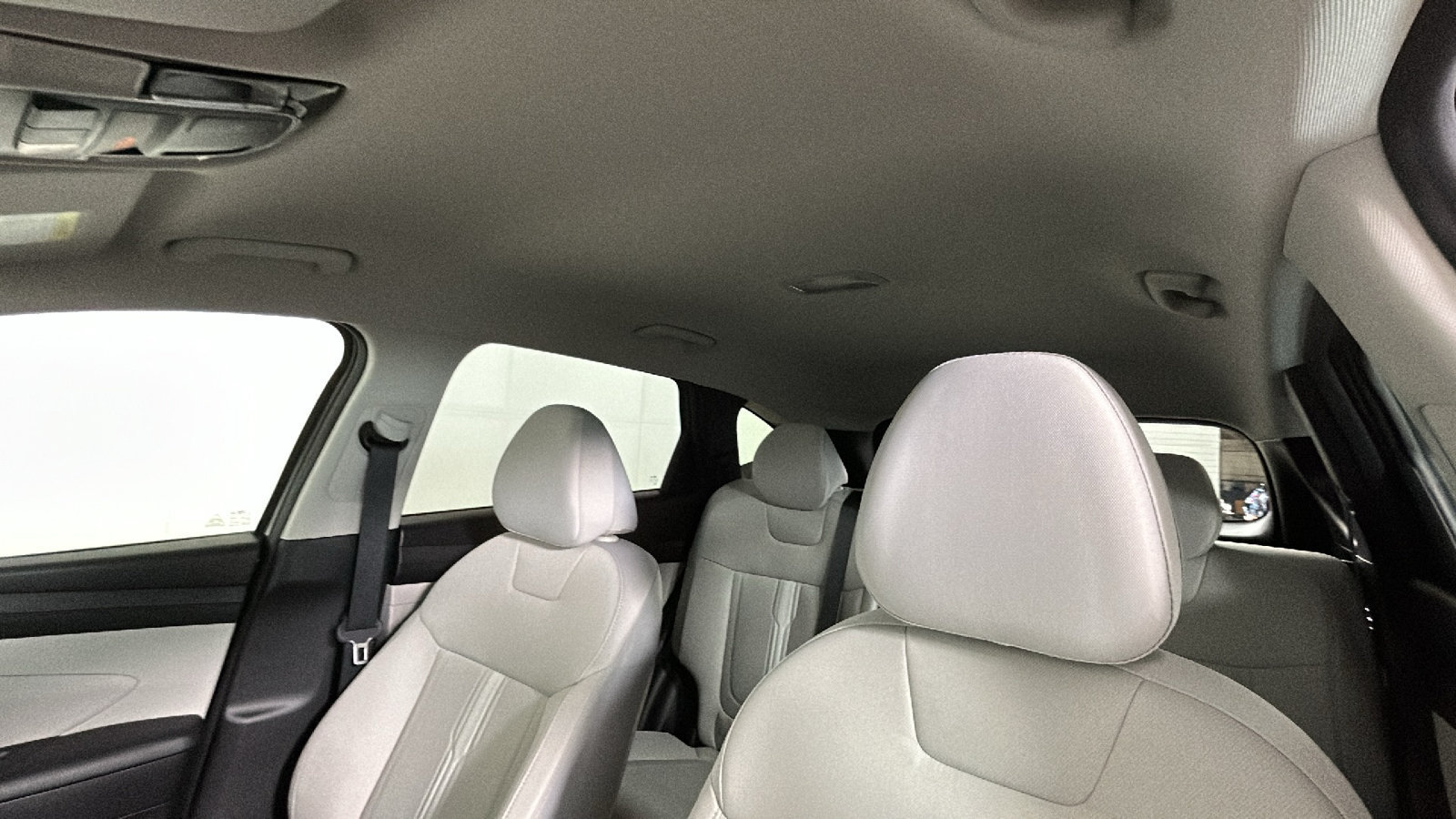 Used 2025 Hyundai Tucson SEL AWD/4WD image 16