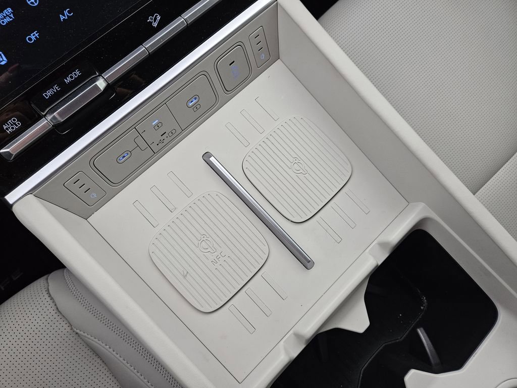 Certified 2025 Hyundai Santa Fe Calligraphy image 17