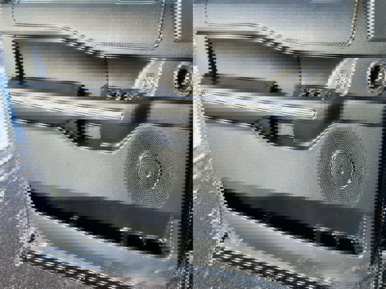 Used 2021 Ford Expedition Max XLT image 29