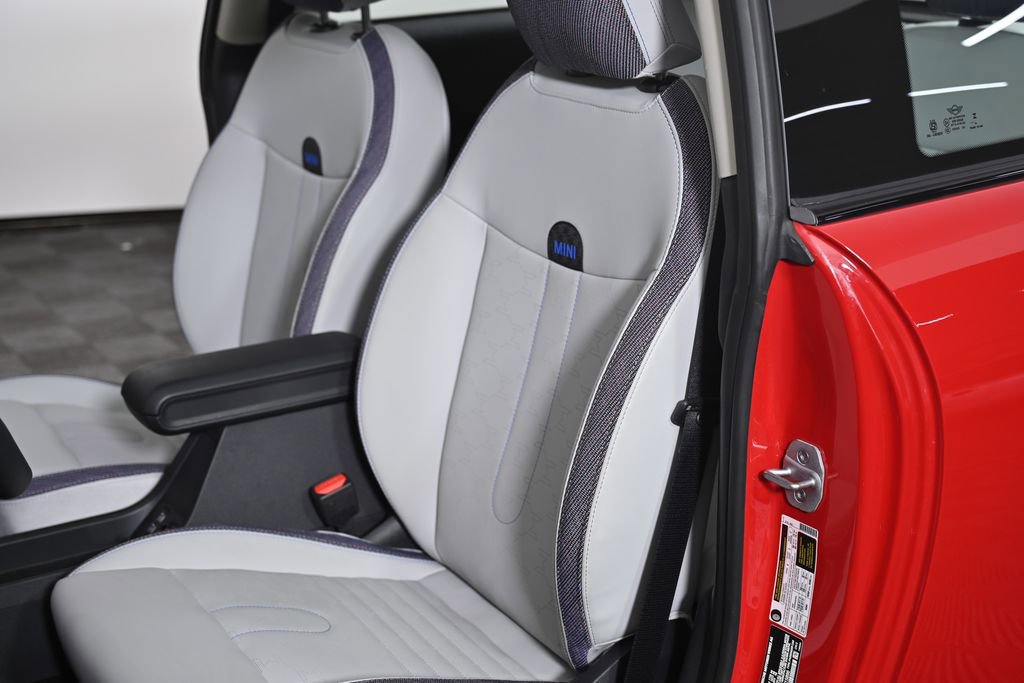 Used 2025 MINI Cooper S image 28