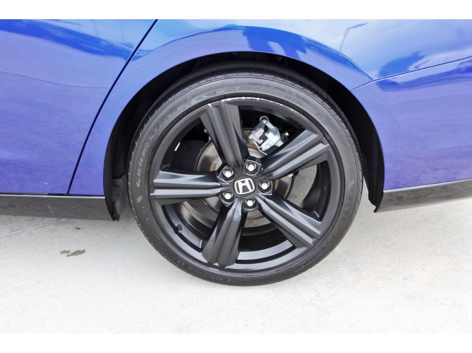 Used 2024 Honda Accord Sport image 31