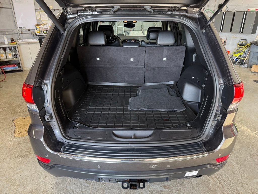 Used 2021 Jeep Grand Cherokee Limited AWD/4WD image 28