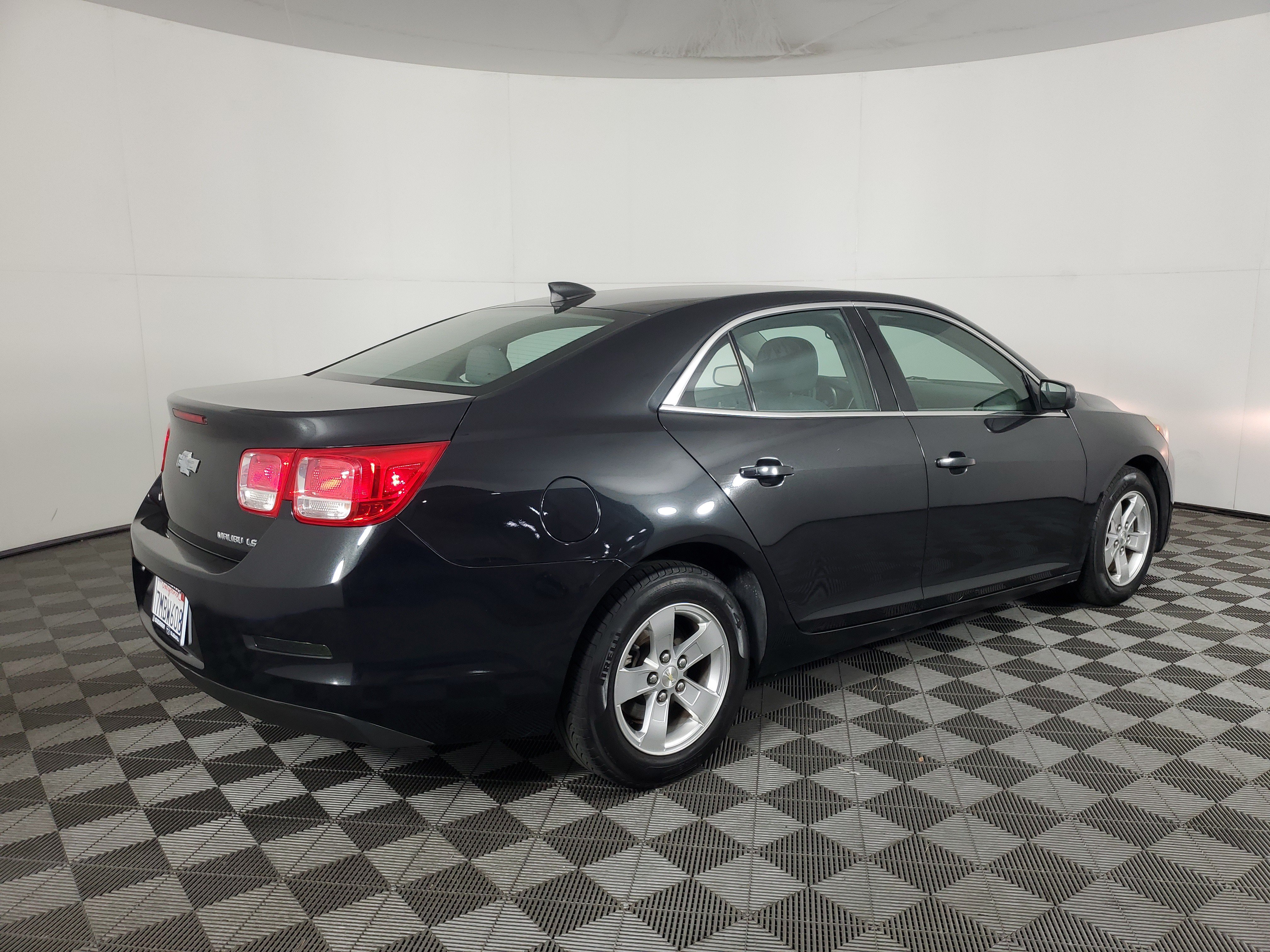 Used 2015 Chevrolet Malibu LS FWD image 4