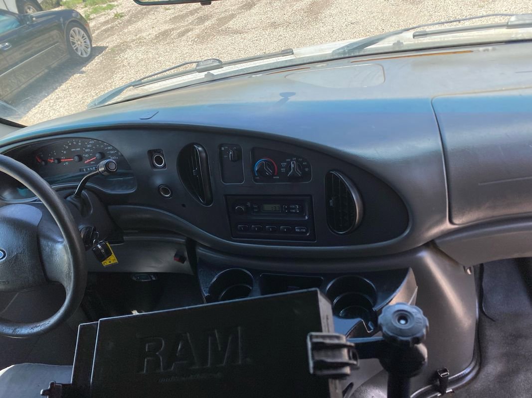 Used 2007 Ford E-250 and Econoline 250 RWD image 19