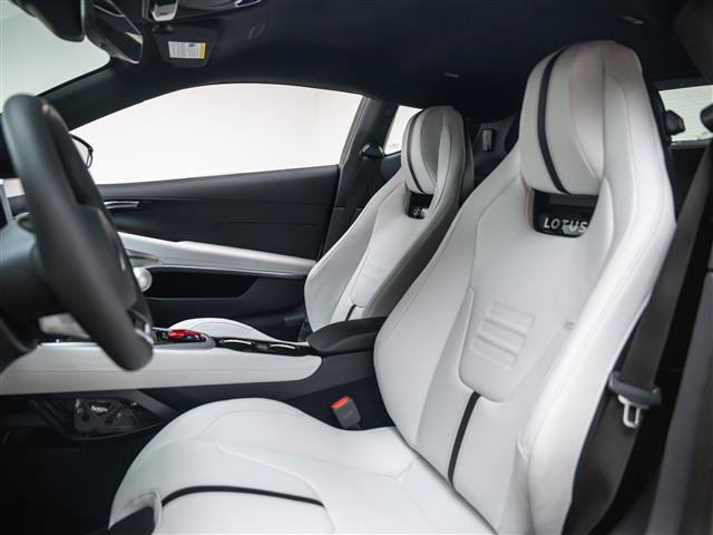 Used 2025 Lotus Emira RWD image 19