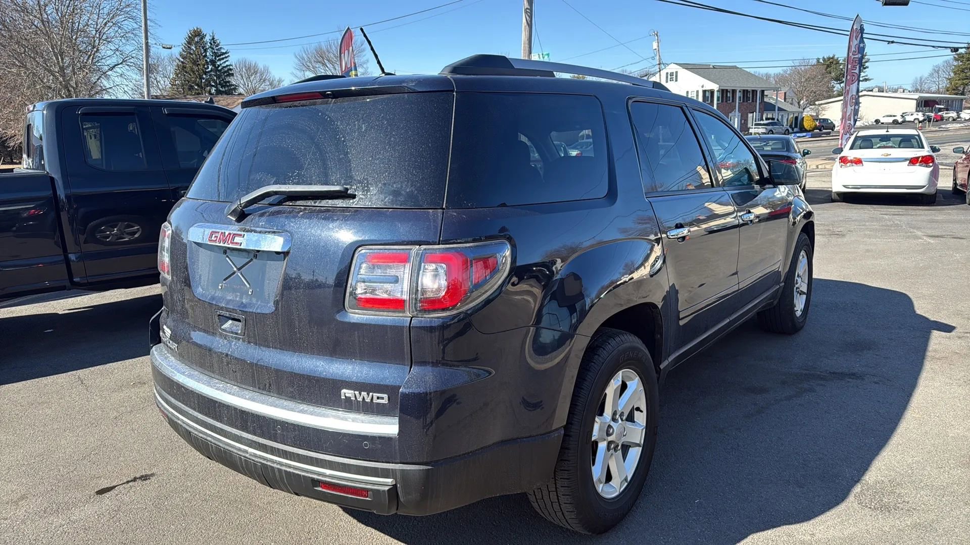 Used 2015 GMC Acadia SLE AWD/4WD image 9